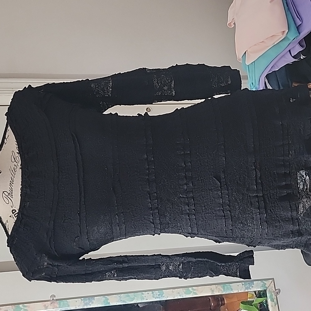 Max Studio vintage black long sleeve lace ruffle top